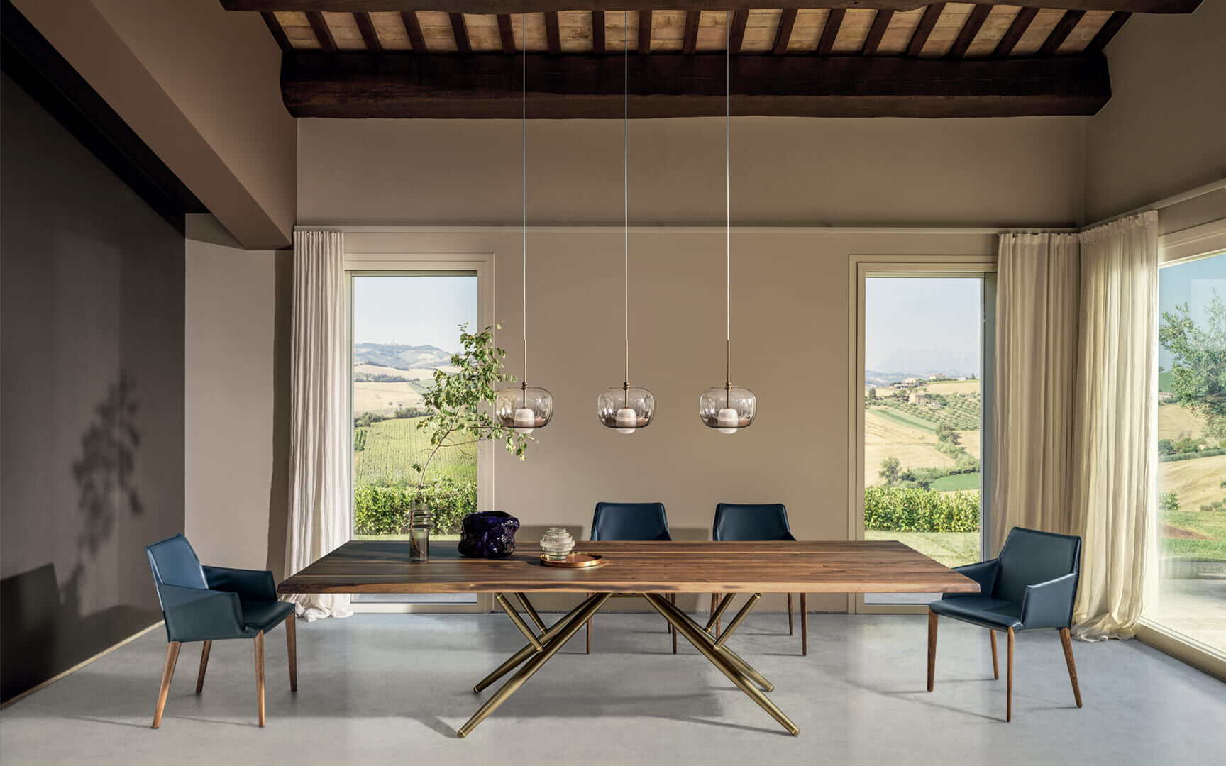 BRIDGE_53-44M328_M325_L006_SALLY_34-51L006_Q260_BLOW_56-22M352_V009