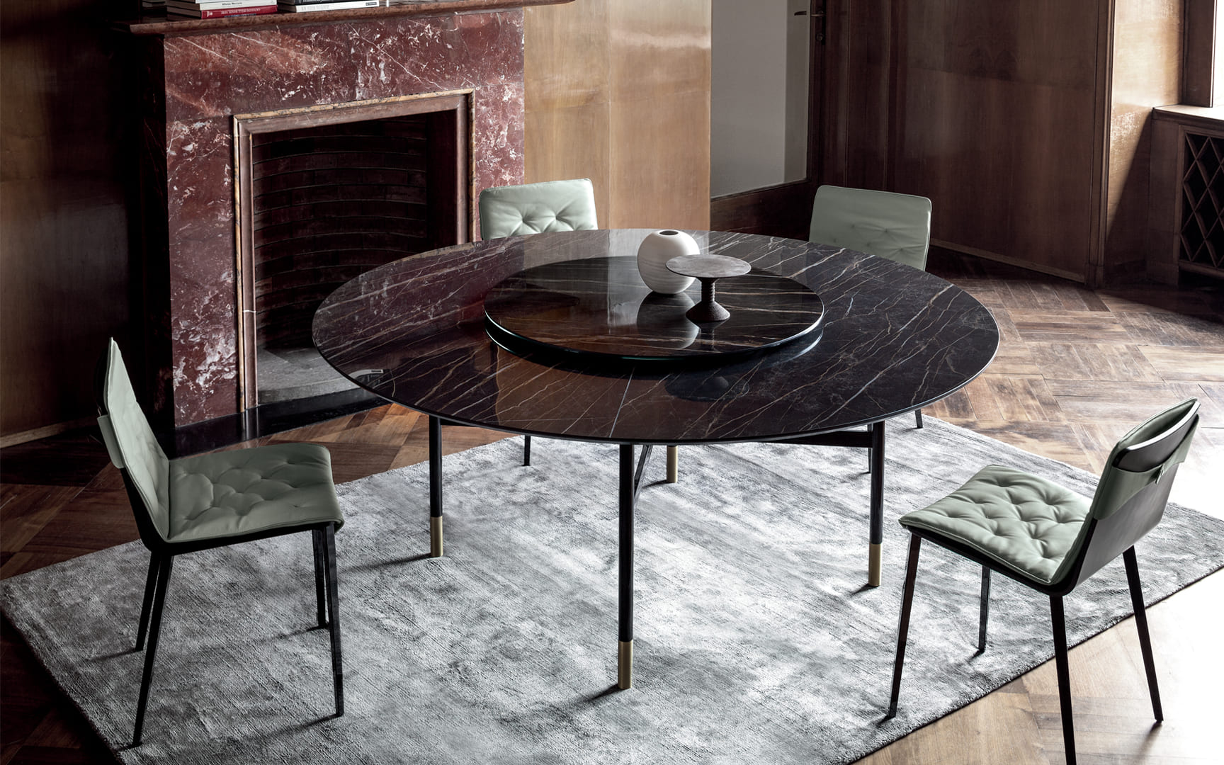 GLAMOUR_52-30M327_M325_CM005_LAZY_SUSAN_07-93CM005_KATE_40-87M327_L090_PR06